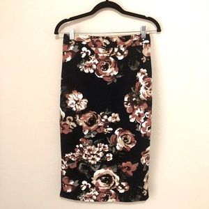 Iris pencil skirt